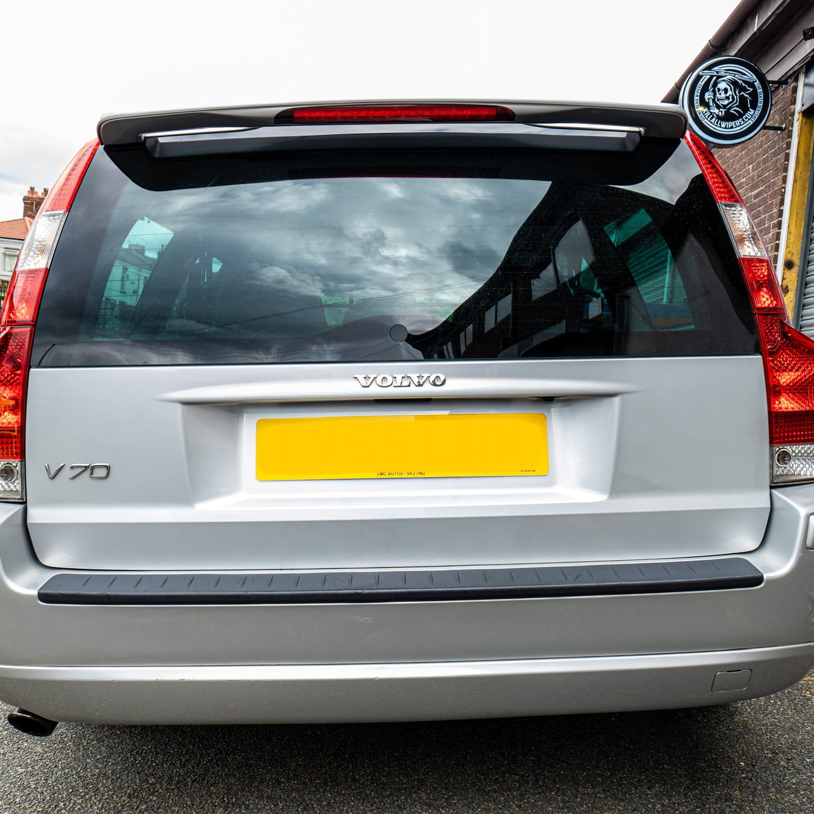 VOLVO - V70 - FLUSH WIPER DELETE KIT image 0